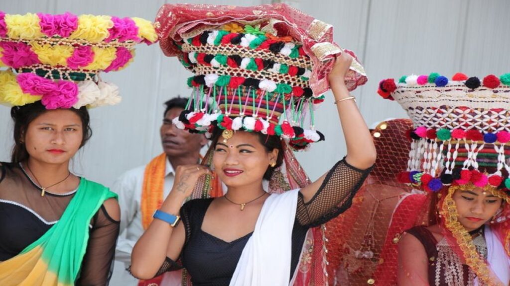 Tharu 10